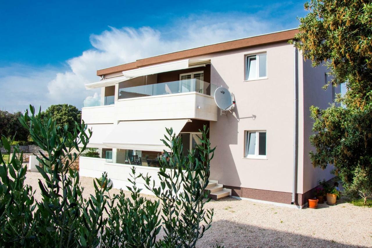 Apartments Melody Мандре Екстер'єр фото