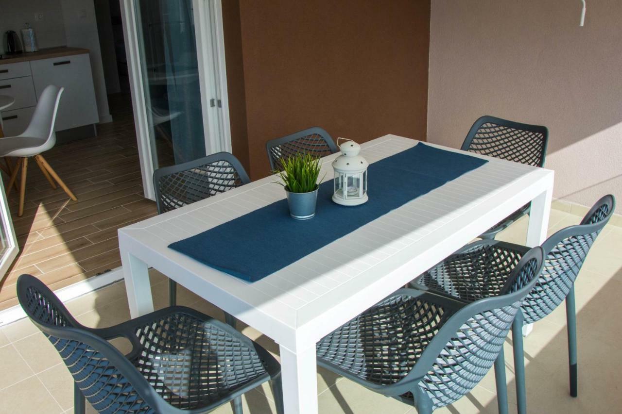 Apartments Melody Мандре Екстер'єр фото